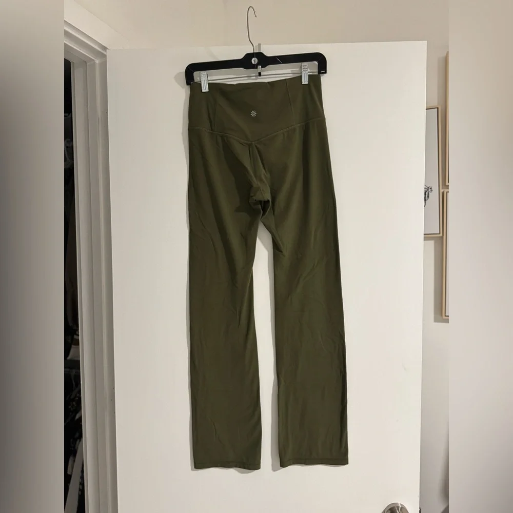 Athleta “Dark Olive” 🫒 Straight Leg Leggings Activewear Athleisure Casual $99 - Picture 3 of 5